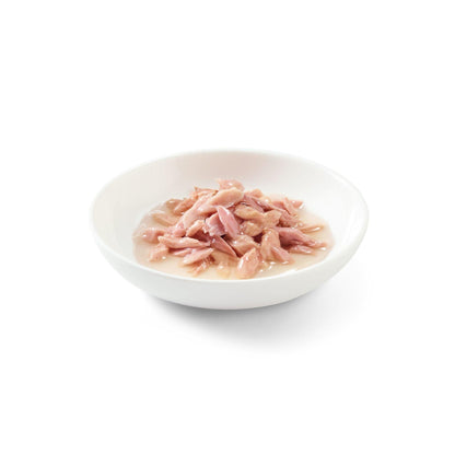 Лакомство для кошек Schesir в виде тунцового желе, 85 г